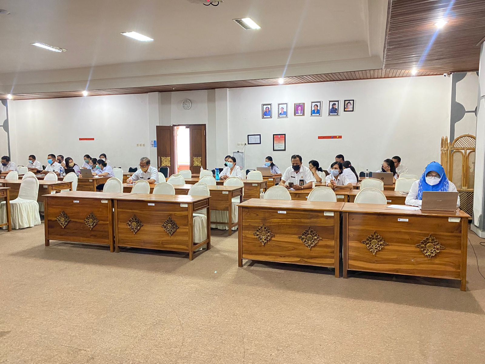 RAPAT RUTIN UPTD BAPELKESMAS DINAS KESEHATAN PROVINSI BALI BULAN APRIL TAHUN 2022