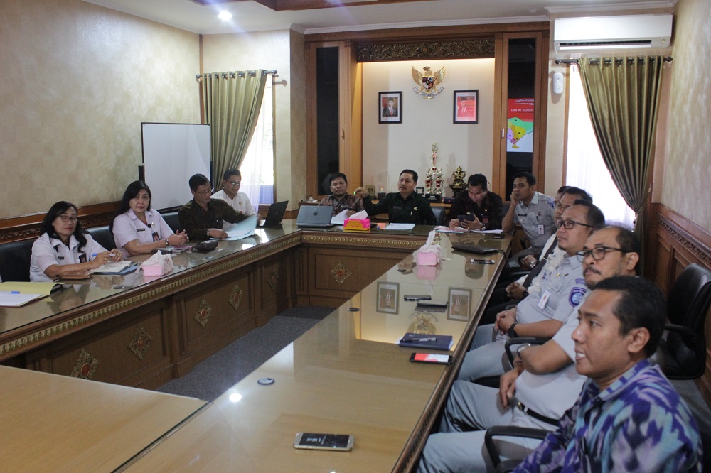 UPAYAKAN PENGAWASAN DINI KORSUPGAH KPK RI KUNJUNGI BAPENDA BALI