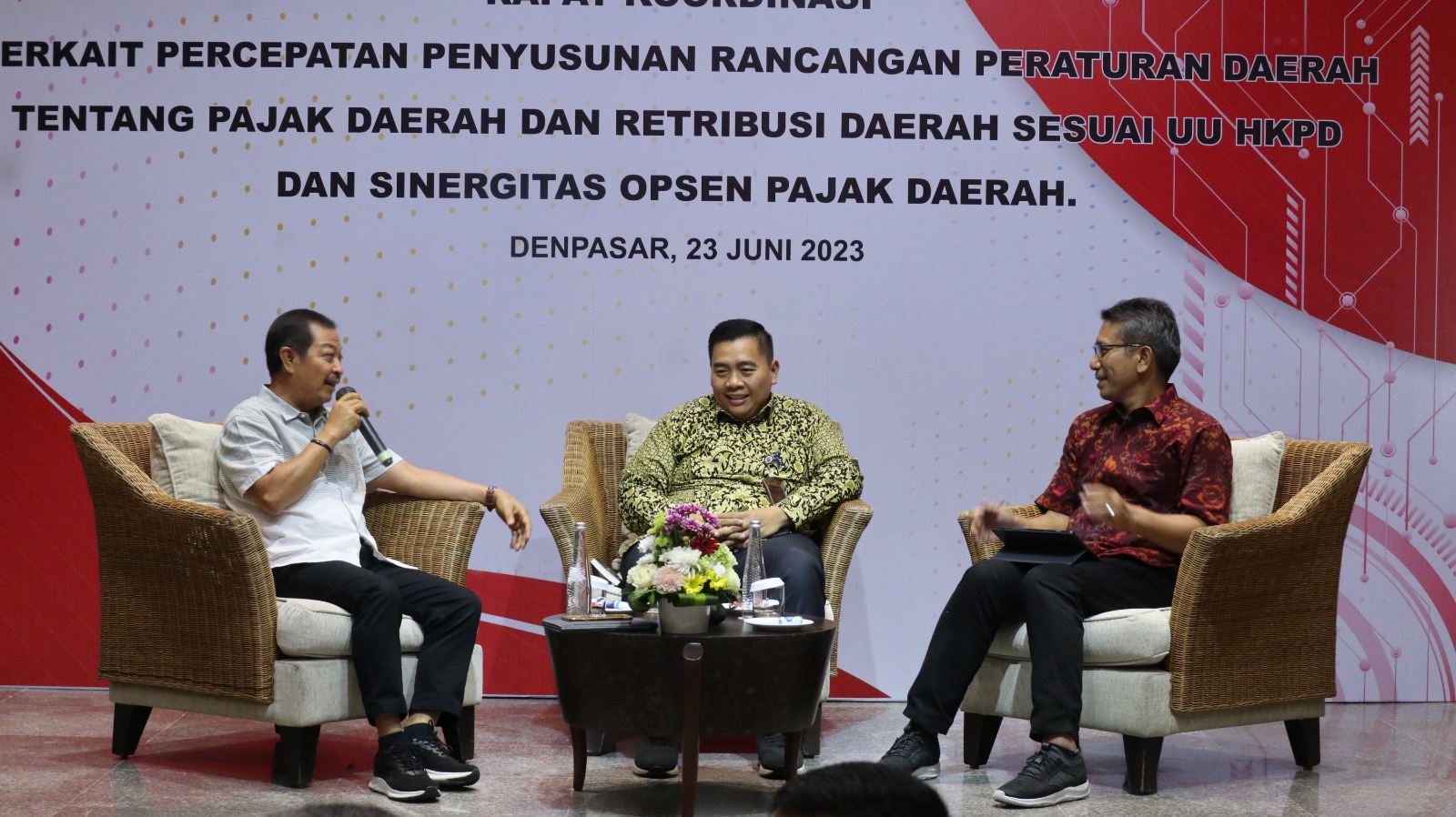 Akselerasi Bapenda Kabupaten Kota Se-Bali Gelar Rakor Sinergi Dalam Melaksanakan Uu No 1 Tahun 2022 HKPD