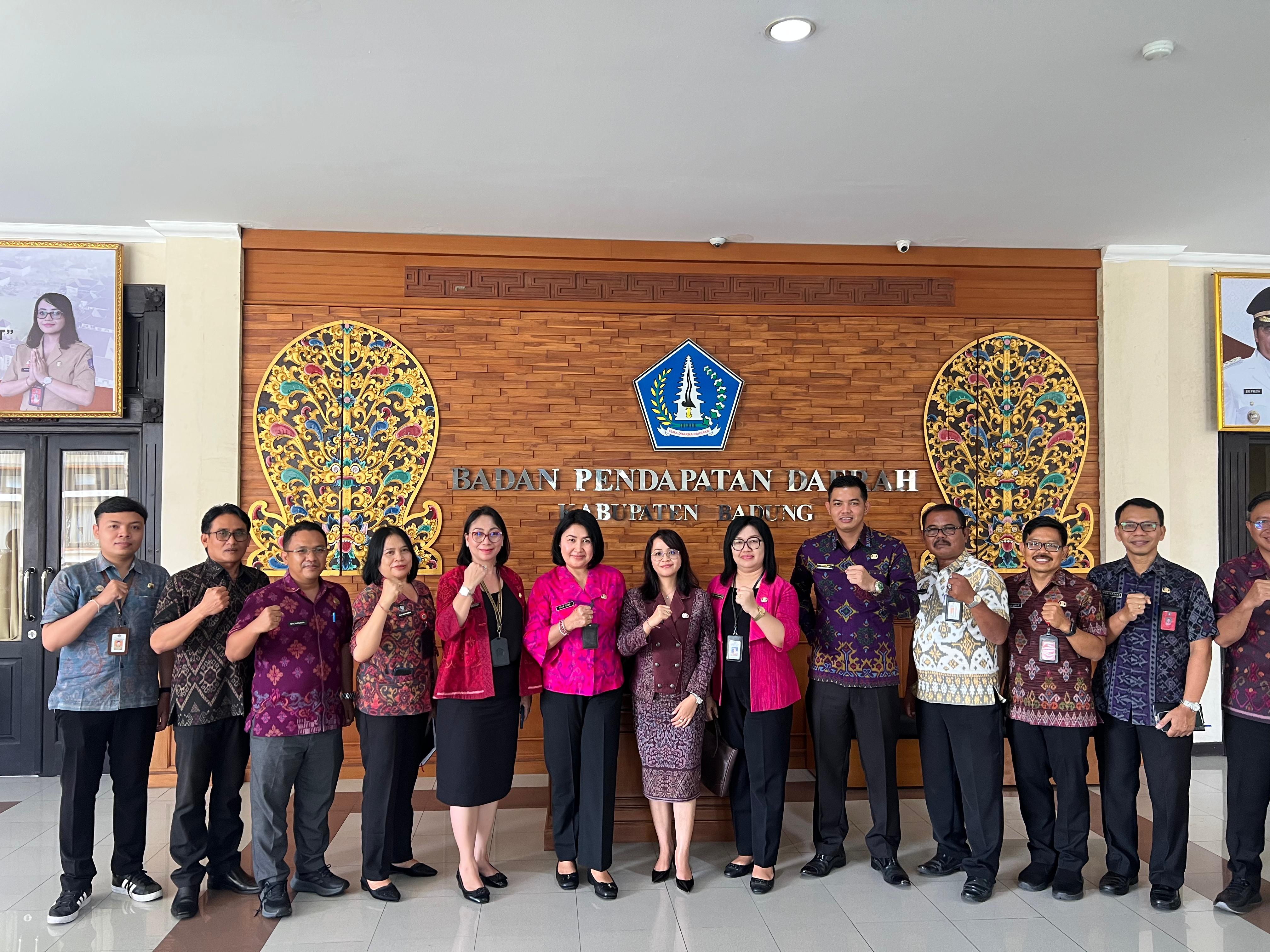 Rapat dengan agenda Pembahasan Cost Sharing Senergi untuk kegiatan Pemungutan PKB, BBNBKB, Opsen PKB dan Opsen BBNKB