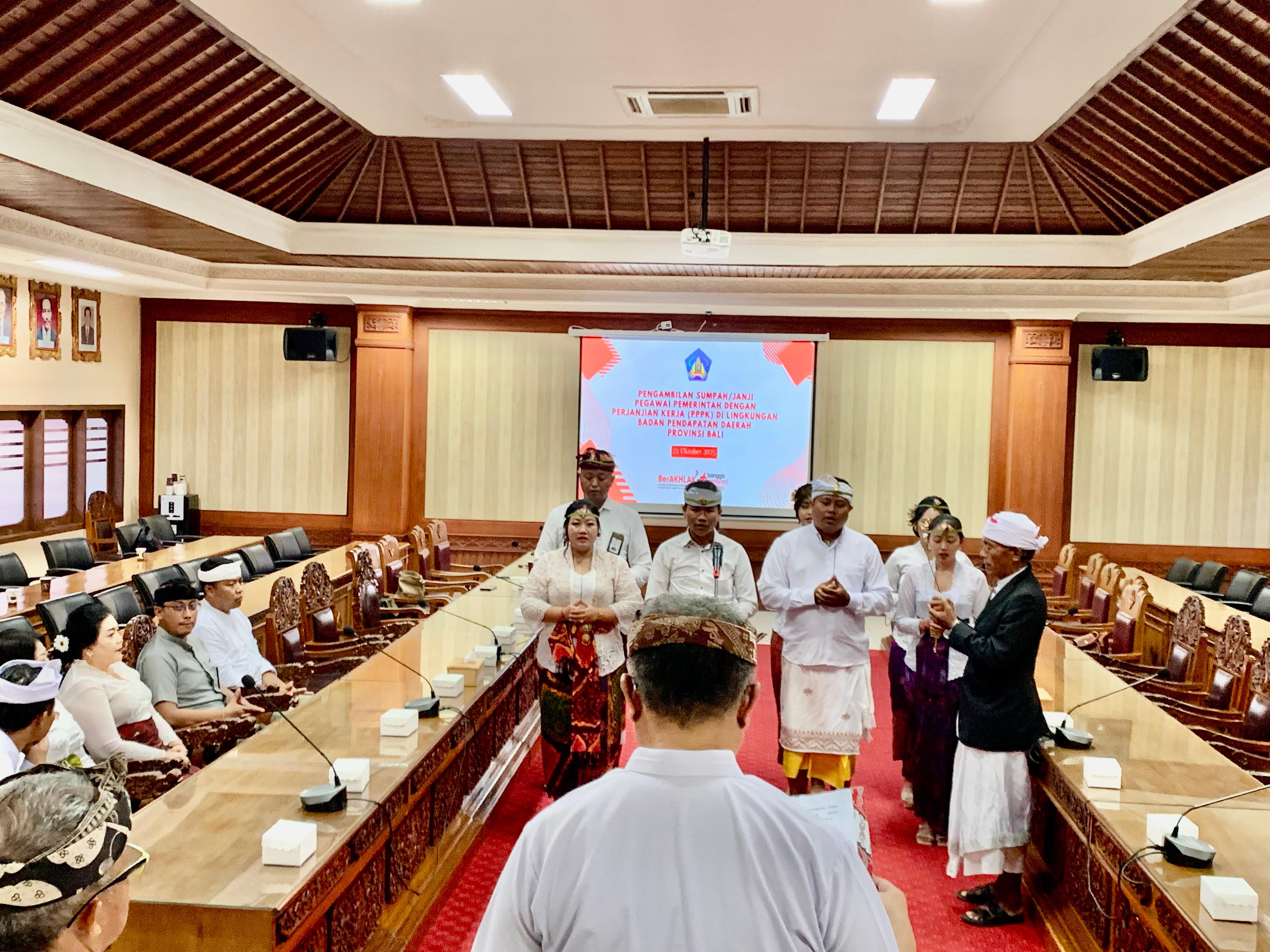 Pelantikan dan Pengambilan Sumpah/Janji PPPK Tahap II di lingkungan Badan Pendapatan Daerah Provinsi Bali