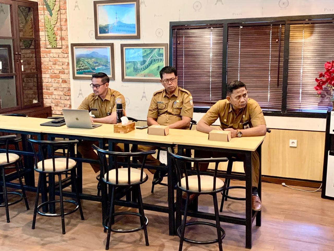 menerima Tim Visitasi Monev Keterbukaan Informasi Publik (KIP) Tahun 2026
