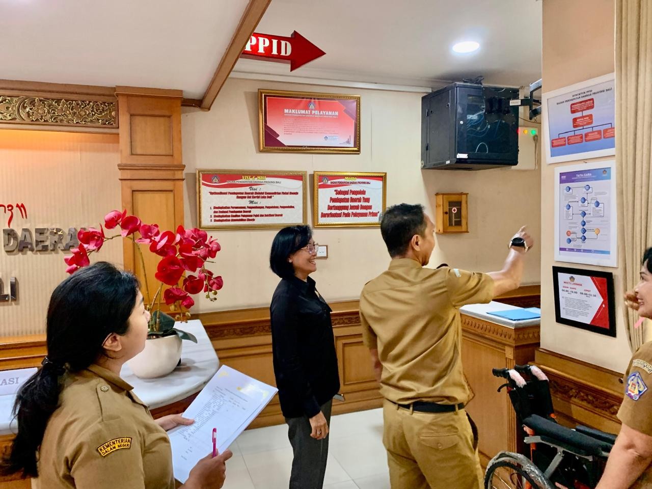menerima Tim Visitasi Monev Keterbukaan Informasi Publik (KIP) Tahun 2026