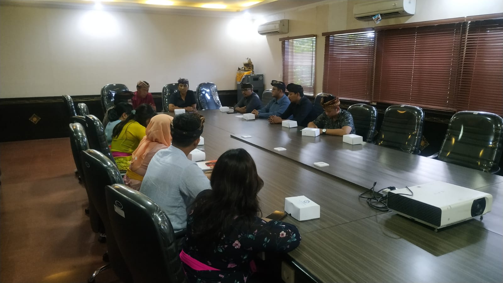 Biro Hukum Setda Provinsi Bali Menerima Tim Pengawasan Kearsipan Internal