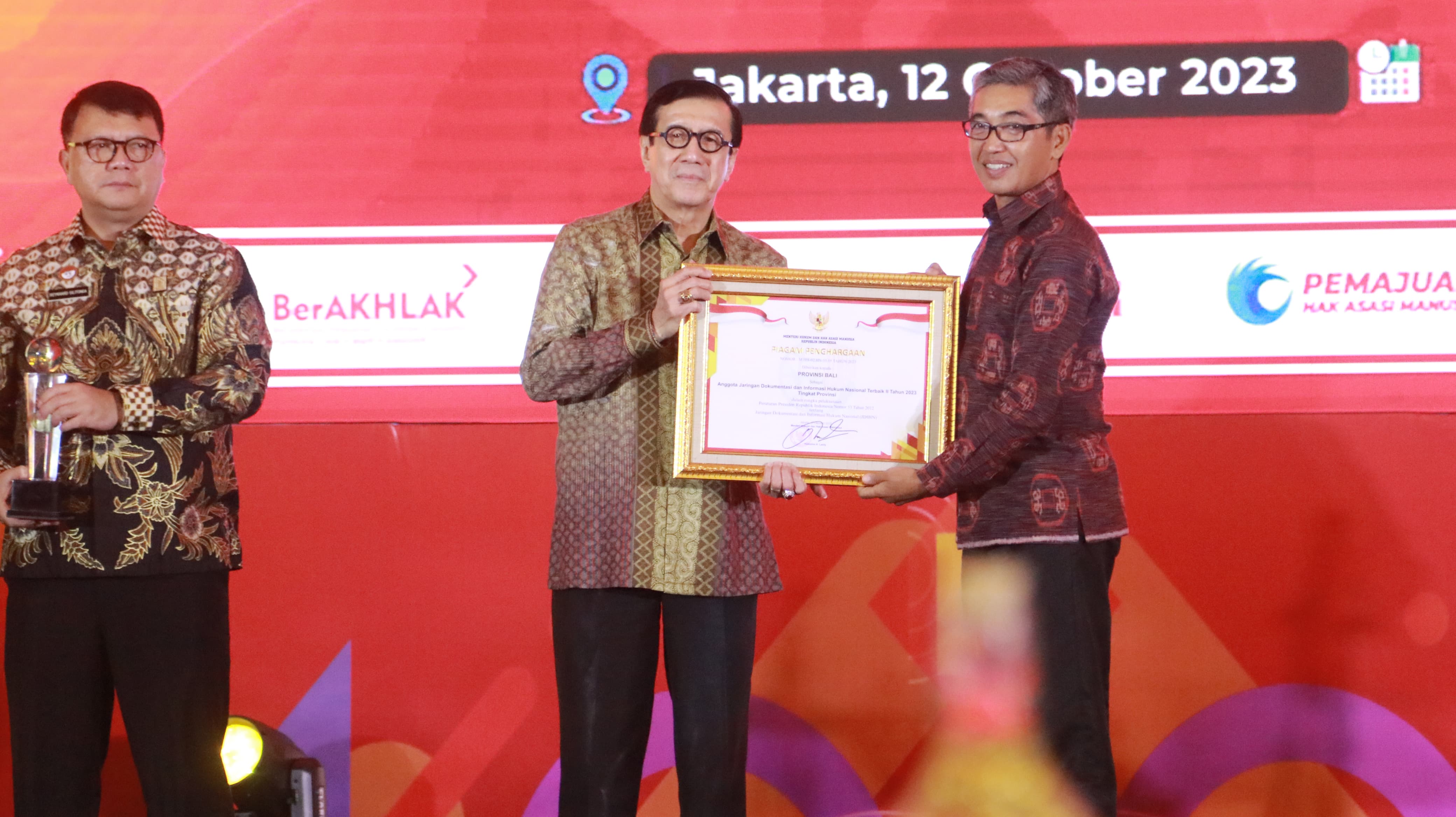 Pemerintah Provinsi Bali raih peringkat II terbaik pengelolaan JDIH kategori provinsi