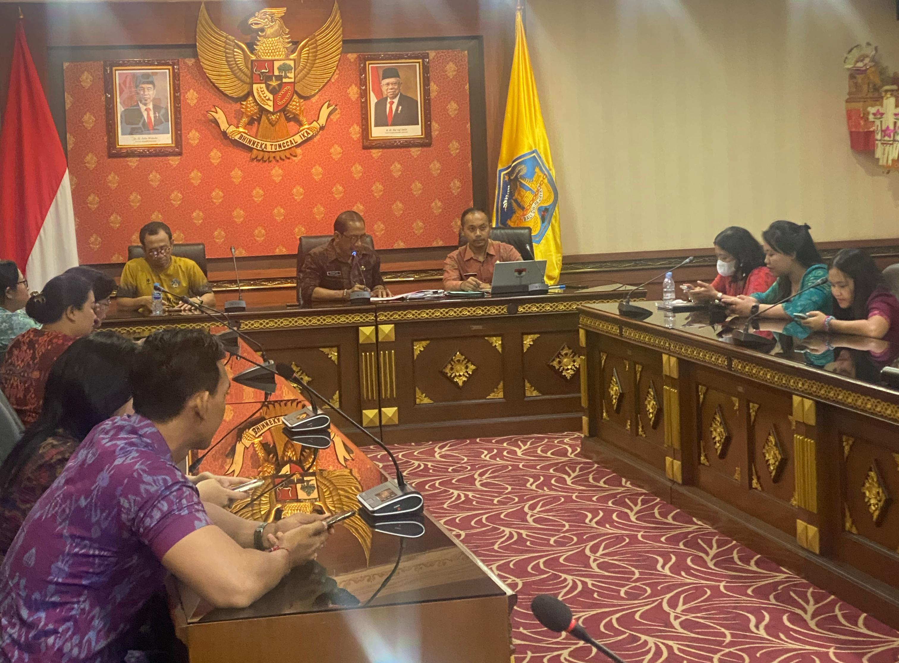 Pelaksanaan Koktail Bincang Santai Biro Hukum Bulan November 2023