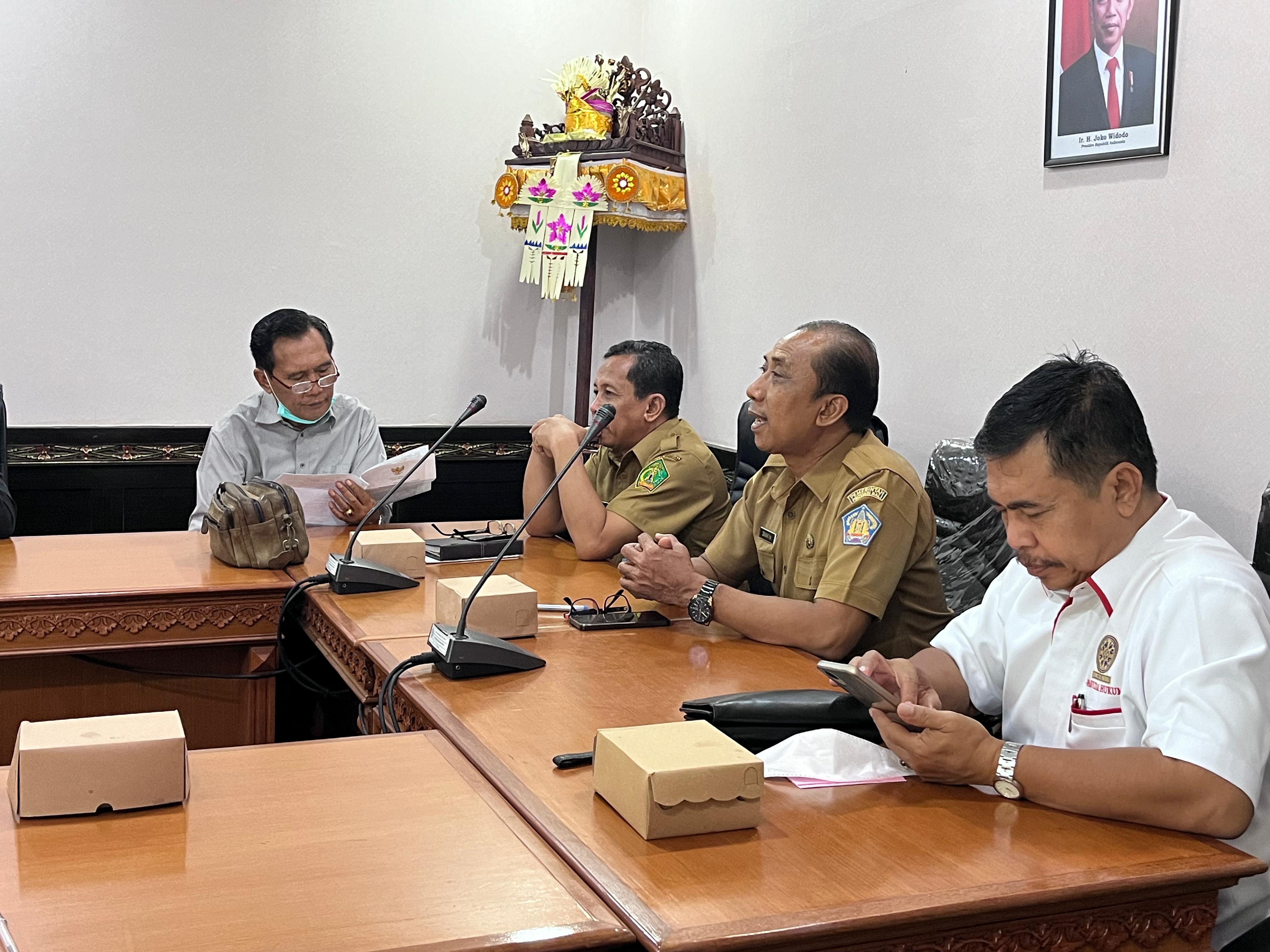 Rapat Evaluasi Ranperda Kabupaten Jembrana tentang Rencana Pemabangunan Industri Kabupaten Jembrana Tahun 2023-2043
