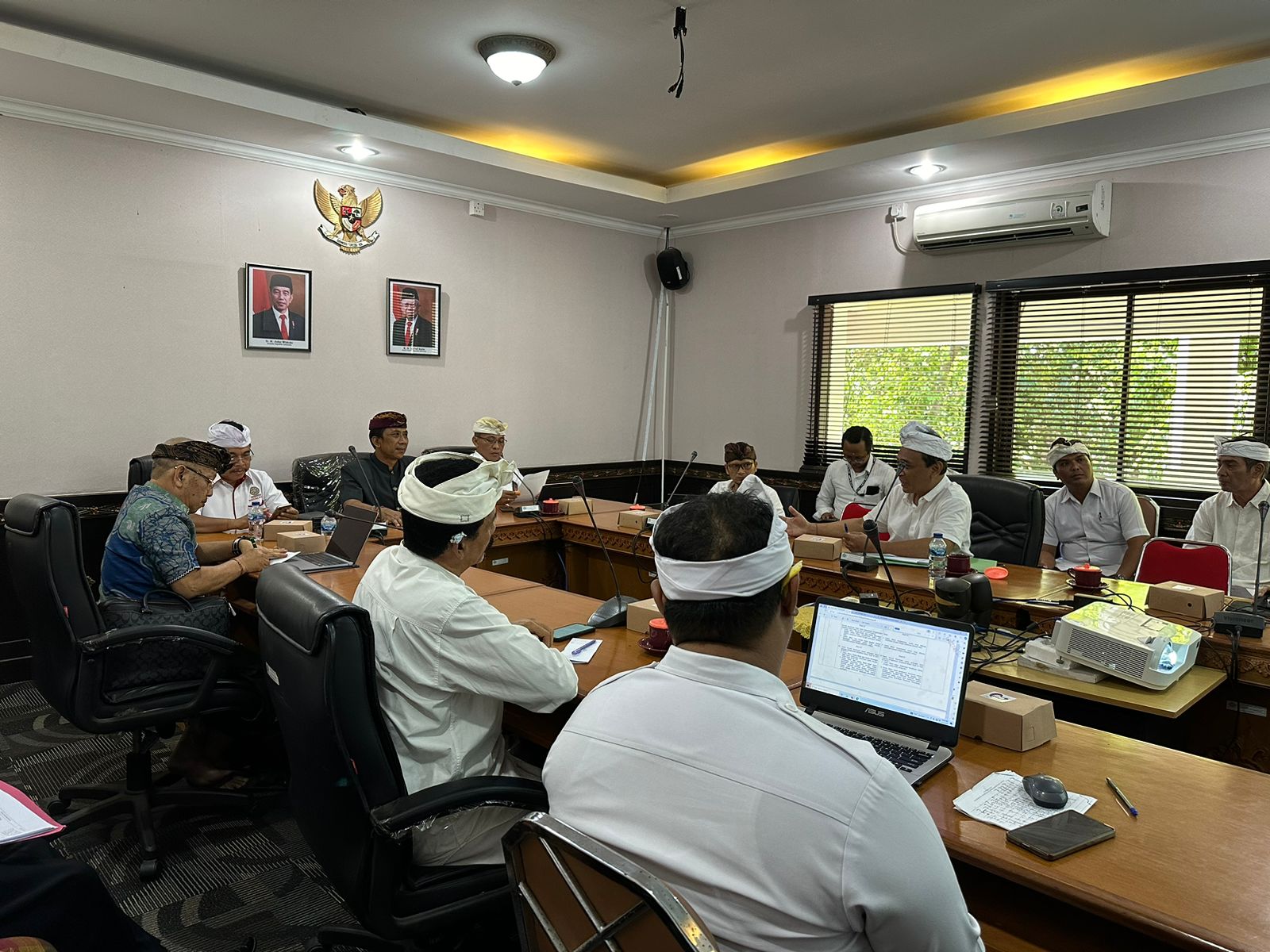 Rapat Fasilitasi Perda Kabupaten Buleleng Tentang Pemberdayaan dan Pengembangan Usaha Mikro, Usaha Menengah Serta Perlindungan Produk Lokal