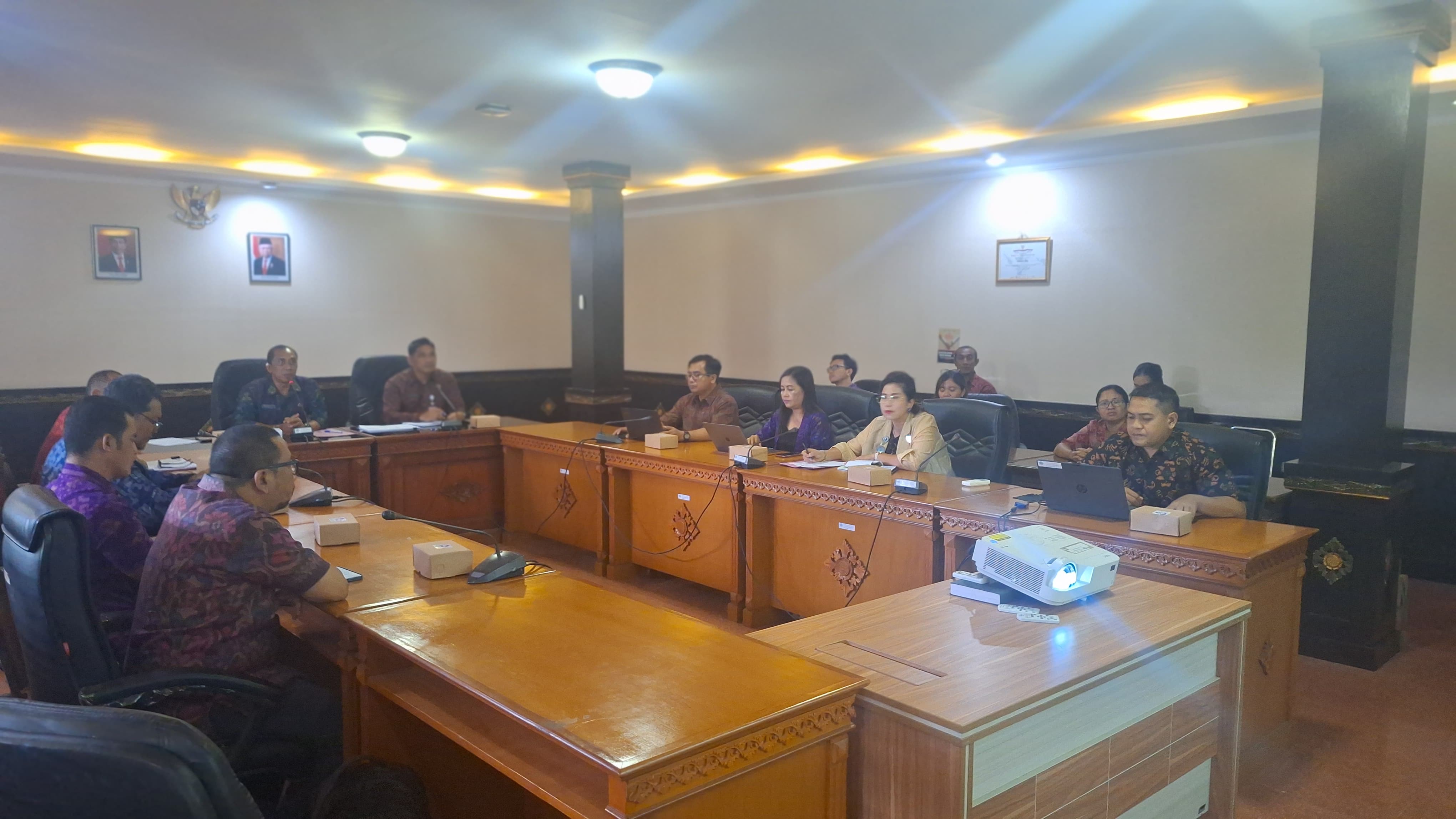 Rapat Fasilitasi Rancangan Peraturan Daerah Kabupaten Gianyar Tentang Penyelenggaraan Pemerintahan Berbasis Elektronik