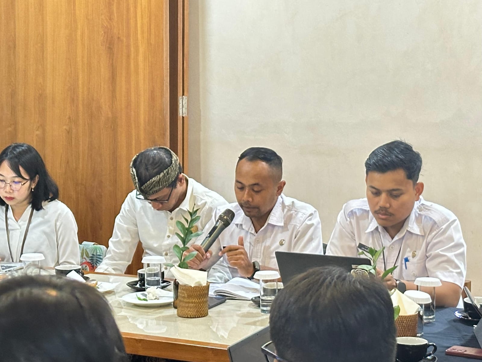 SINERGITAS PENATAAN KEGIATAN USAHA PENUKARAN VALUTA ASING BUKAN BANK DI BALI