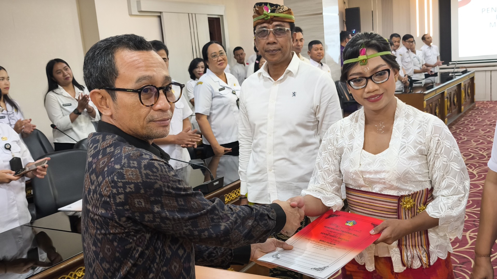 Pelantikan Pejabat Fungsional Analis Hak Asasi Manusia di Lingkungan Biro Hukum Setda Provinsi Bali