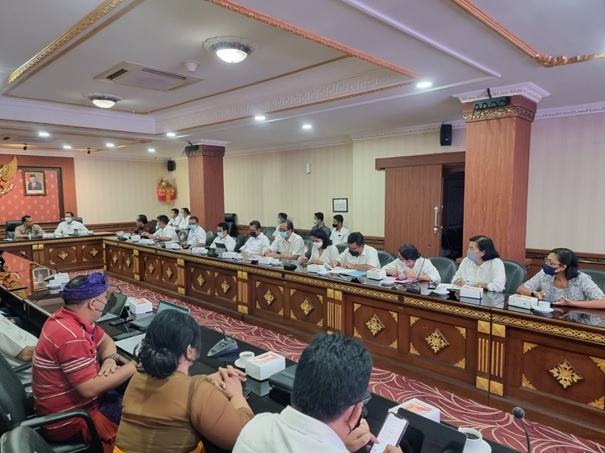 Evaluasi Progres Peningkatan Penggunaan Produk Dalam Negeri Untuk Belanja PBJ Pemerintah