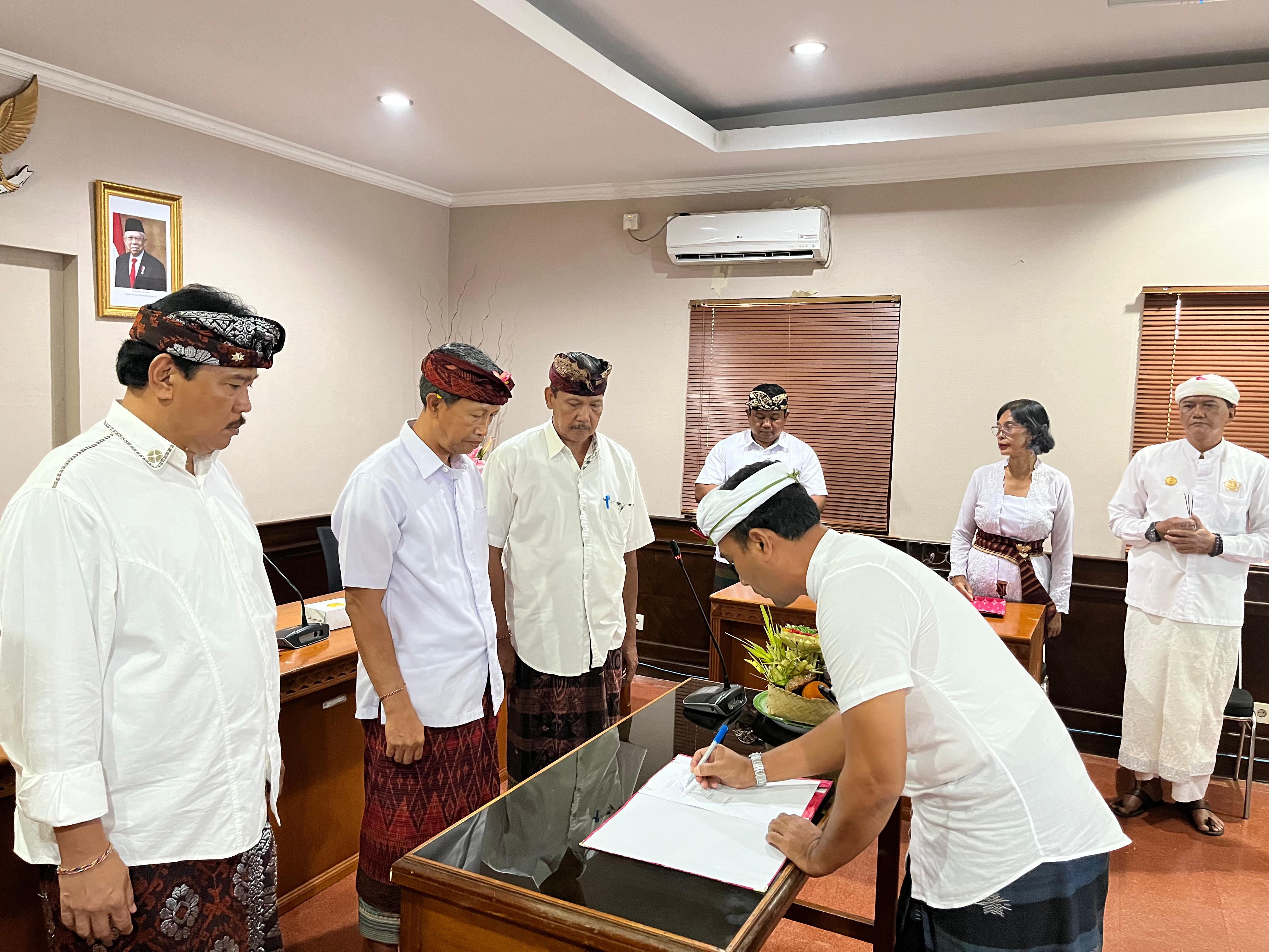 Pelantikan dan Pengambilan Sumpah Jabatan Fungsional Pengelola Pengadaan Barang/Jasa dan Jabatan Fungsional Arsiparis