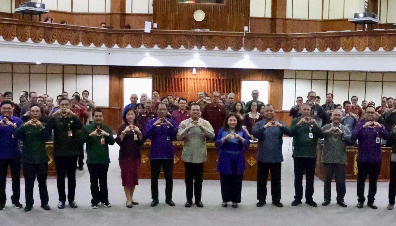High Level Meeting Tim Percepatan Akses Keuangan Daerah (TPAKD) di Provinsi dan Kabupaten/Kota se-Bali