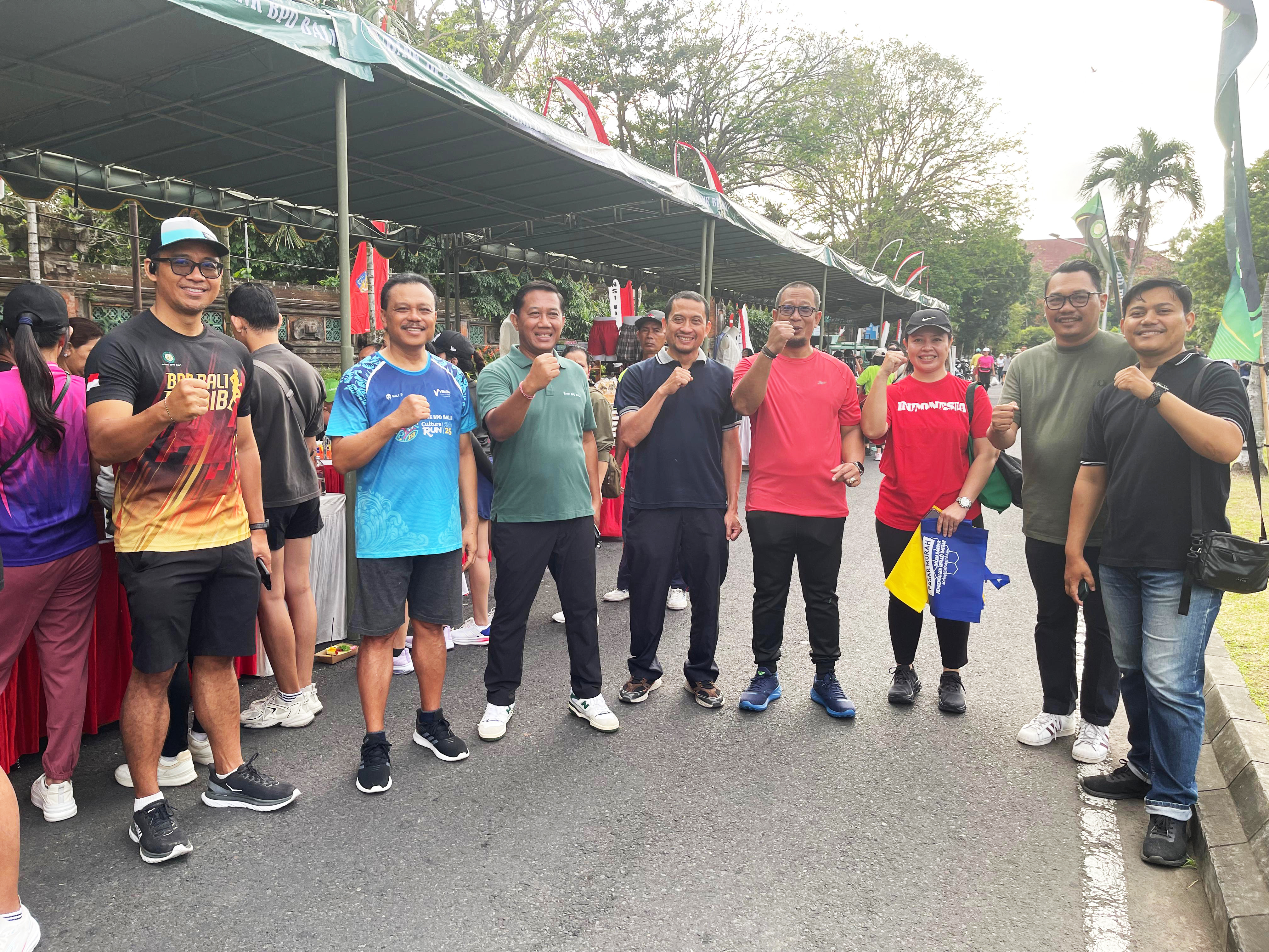 Pasar Murah Menyambut  HUT Ke-67 Provinsi Bali yang Digelar di Depan Kantor Gubernur Bali