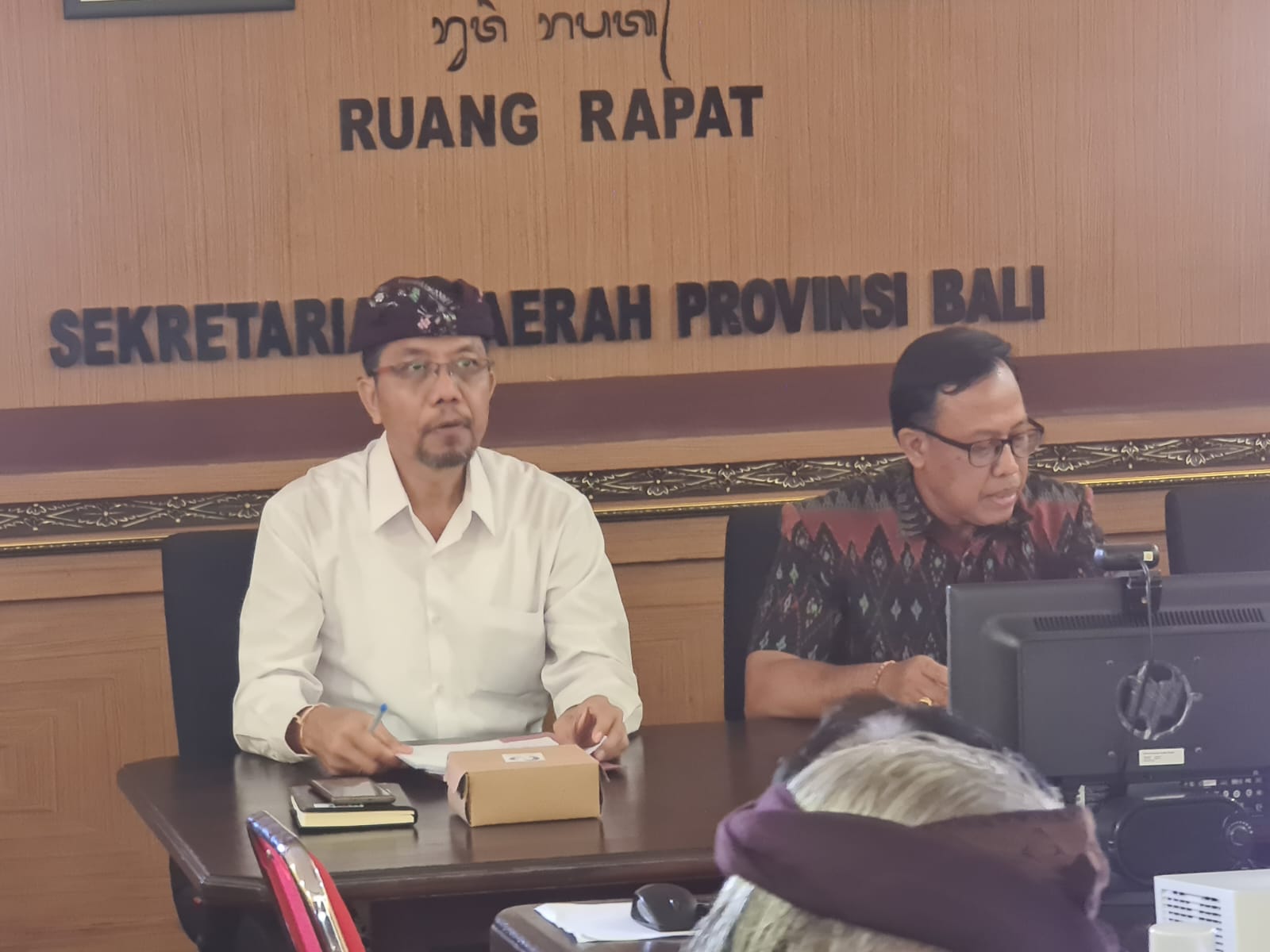 Rapat Finalisasi Pembahasan Draft Nota Kesepakatan antara Pemerintah Provinsi Bali, Kepolisian Daerah Bali, Kejaksaan Tinggi Bali dan Majelis Desa Adat Provinsi Bali Tentang Penguatan Kedudukan Lembaga Perkreditan Desa atau sebutan lain