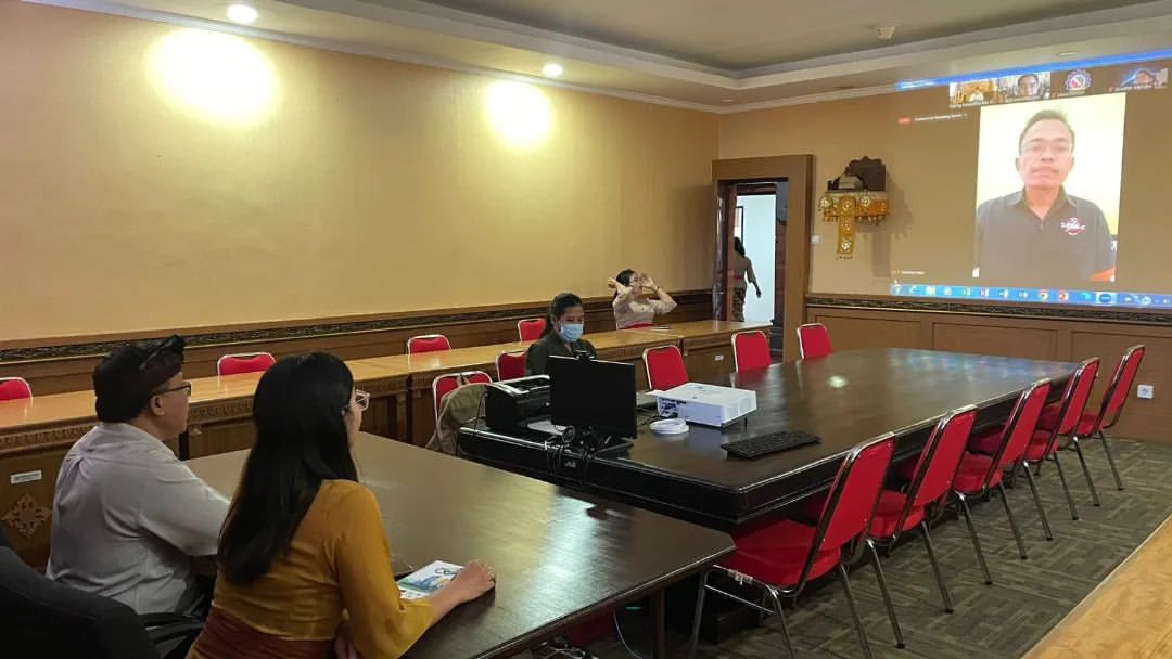 Rapat secara daring membahas tentang penjajakan kerjasama Universitas STEKOM dan Pemerintah Provinsi Bali