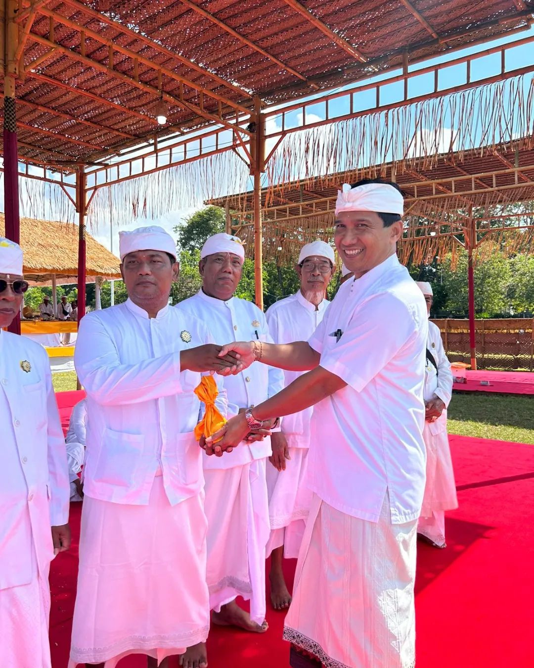 Acara Melaspas Wewalungan , Melaspas Bagia Pula Kerti , dan Mepepada serangkaian Karya Pamarisudha Bumi Jagat Bali