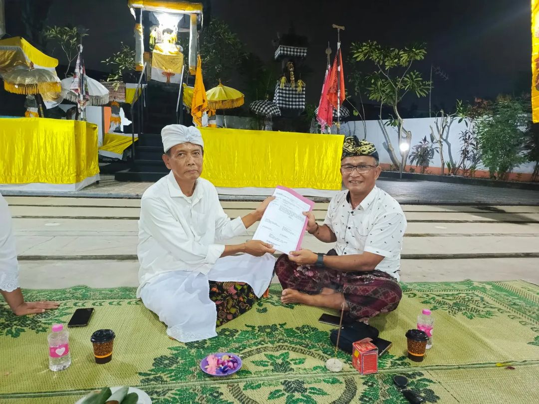 Persembahyangan Bersama Dalam Rangka Upakara Piodalan Agung Pura Indra Prasta,di Mutihan, Sondakan, Laweyan, Kota Surakarta Provinsi Jawa Tengah
