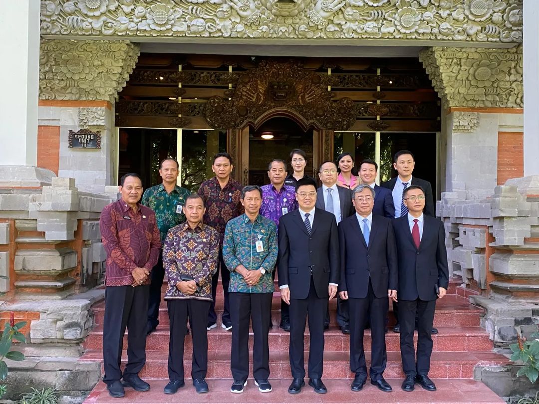 Pertemuan dengan Wakil Ketua Parlemen Provinsi Hainan, RRT