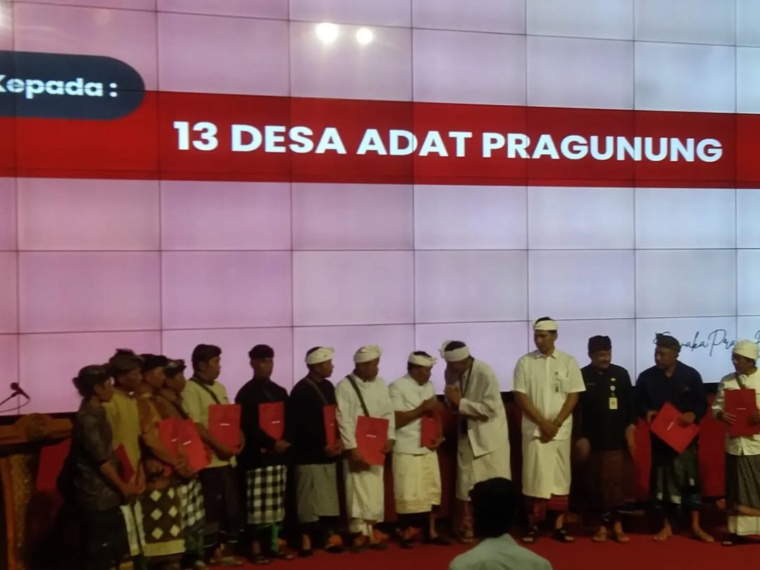 Kepala Biro Pemerintahan dan Kesejahteraan Rakyat mewakili Pj. Gubernur Bali menghadiri acara penyerahan dana bagi hasil pengelolaan oleh Badan Pengelola Fasilitas Kawasan Suci Pura Agung Besakih Tahun 2023