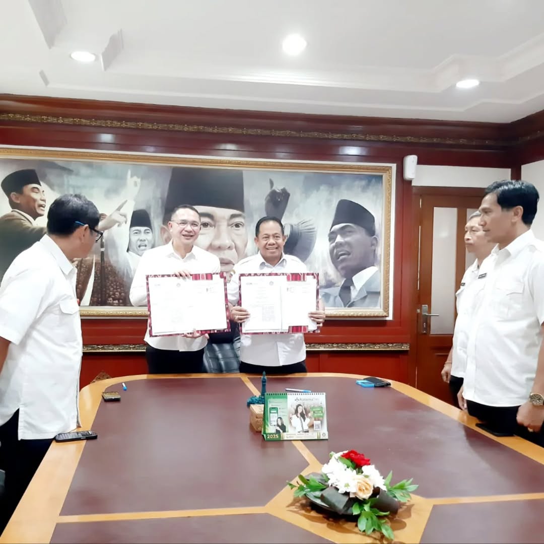Acara penandatanganan Kesepakatan Bersama antara Pemerintah Provinsi Bali dan PT Sarana Bali Dwipa Jaya tentang Pembangunan Bali Urban Railway di Provinsi Bali