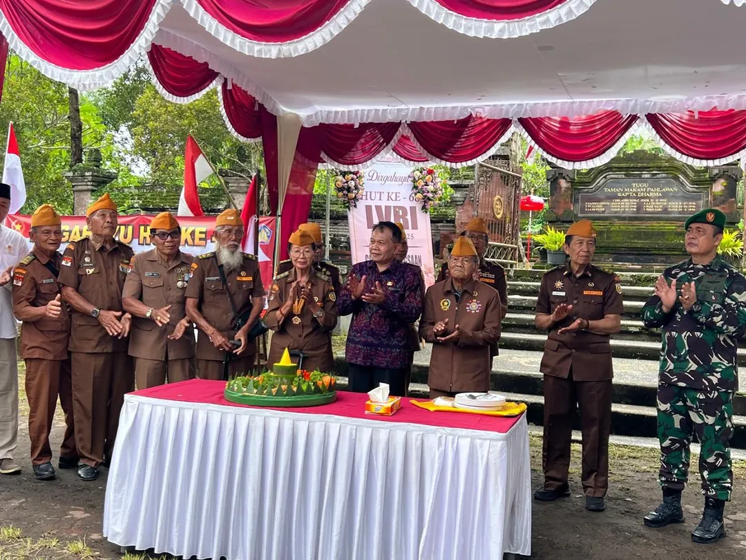 Kegiatan HUT LVRI ke-68 Tahun 2025 di Taman Makam Pahlawan Sapta Dharma, Desa Pejeng, Kecamatan Tampaksiring, Kabupaten Gianyar