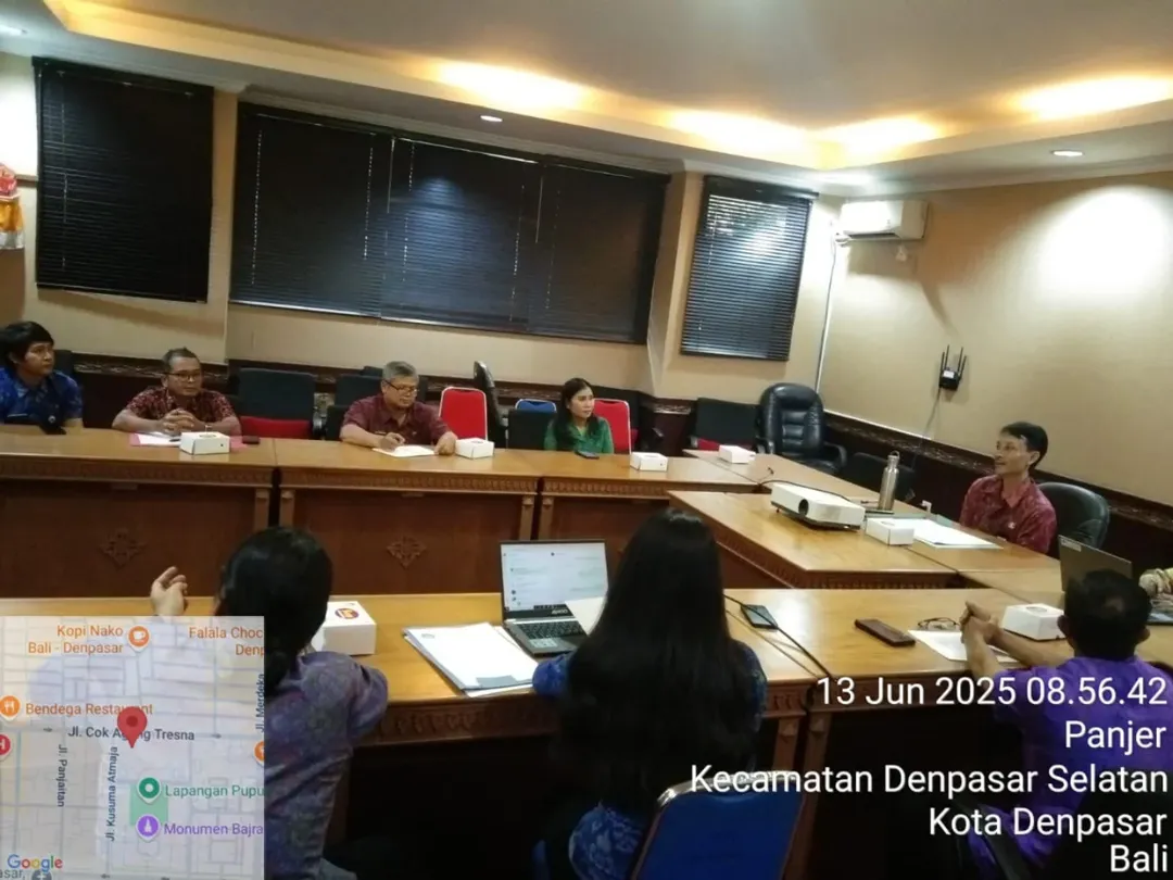 Rapat koordinasi tentang pengelolaan keuangan pada Kegiatan Sarana dan Prasarana Spiritual