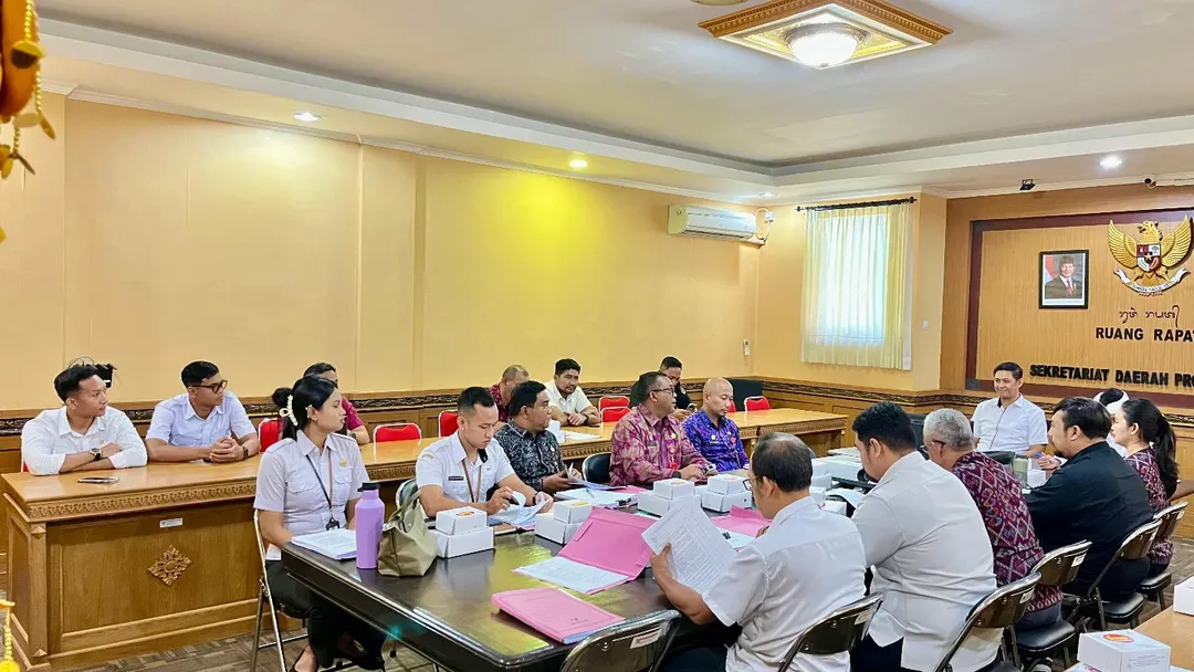 Rapat Penelitian Berkas Administrasi Pemberhentian dan Pengangkatan Pengganti Antar Waktu Anggota DPRD Kabupaten Tabanan Masa Jabatan 2024-2029