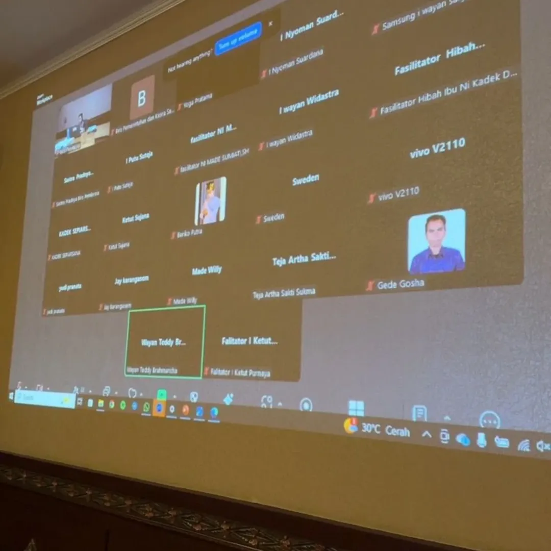 Rapat secara daring tentang tertib administrasi Dokumen Hibah untuk anggaran perubahan 2025 pada Sub Kegiatan Fasilitasi, Koordinasi dan Sinkronisasi, Evaluasi dan Capaian Kinerja Kebijakan Kesejahteraan Rakyat Bidang Sosial