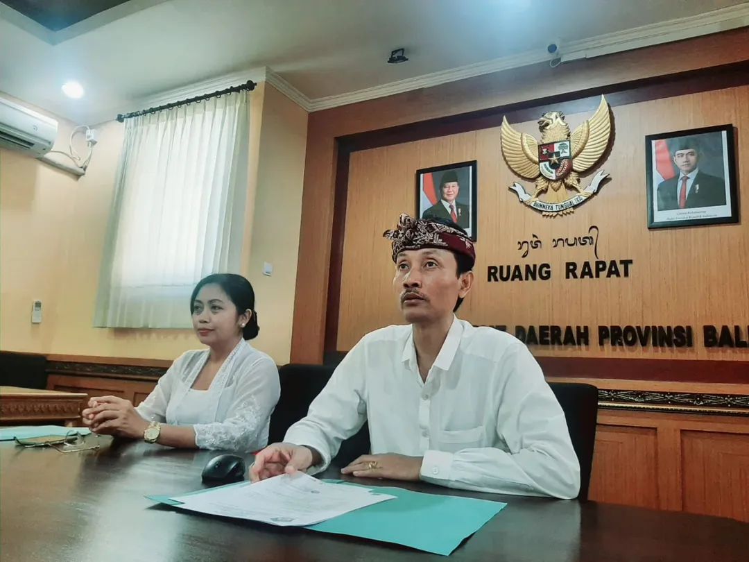 Rapat Pembahasan draf Perjanjian Kerja Sama dengan Pemerintah Kota Denpasar, Pemerintah Kabupaten Badung, Pemerintah Kabupaten Gianyar dan Pemerintah Kabupaten Tabanan tentang Penyelenggaraan Angkutan Umum Perkotaan Trans Metro Dewata di Kawasan Denpasar,