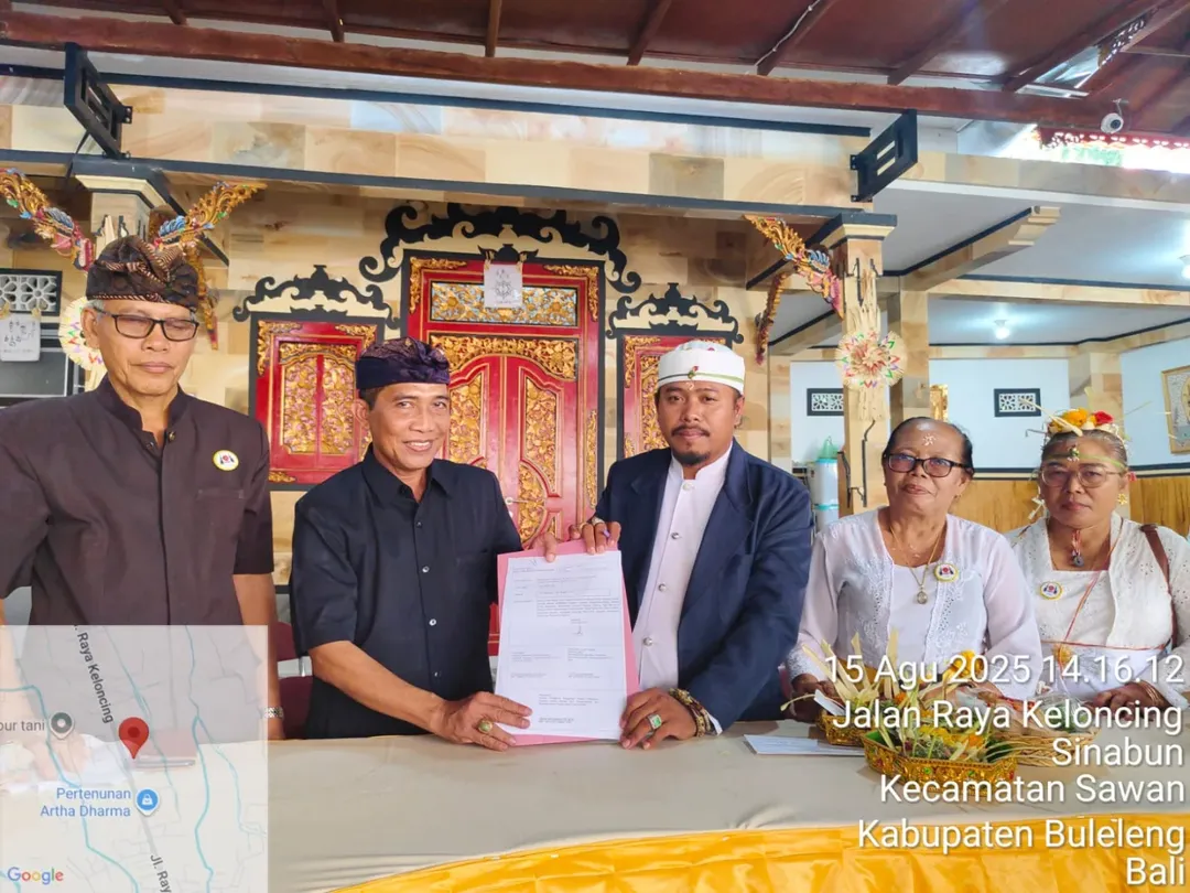 Biro Pemerintahan dan Kesejahteraan Rakyat menghadiri Upacara Metatah (Potong Gigi) Massal di Yayasan Peduli Kemanusian Singaraja Bali, Banjar Dinas Jero, Desa Sinabun Kecamatan Sawan, Kabupaten Buleleng