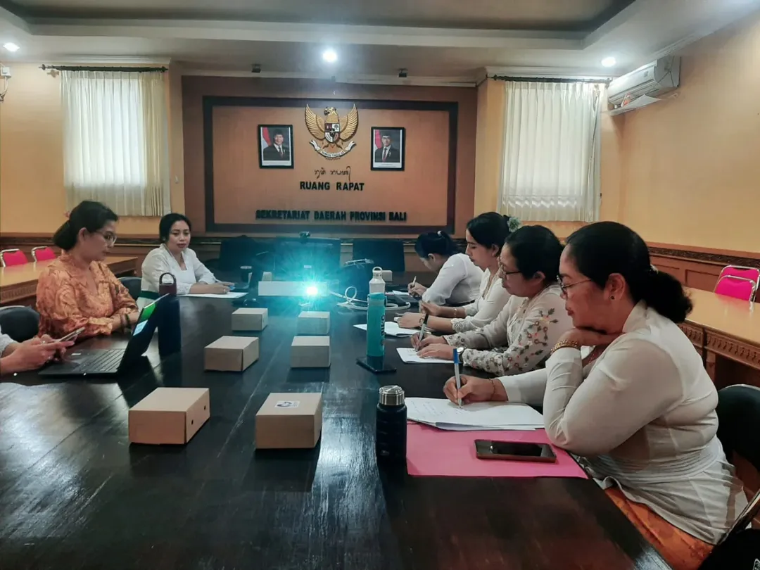 Rapat koordinasi rencana kerja sama sinergi antara Pemerintah Provinsi Bali dengan Kementerian Imigrasi dan Pemasyarakatn tentang Penyelenggaraan Pungutan Wisatawan Asing dan Relokasi Lembaga Pemasyarakatan (Lapas) II A Kerobokan di Provinsi Bali