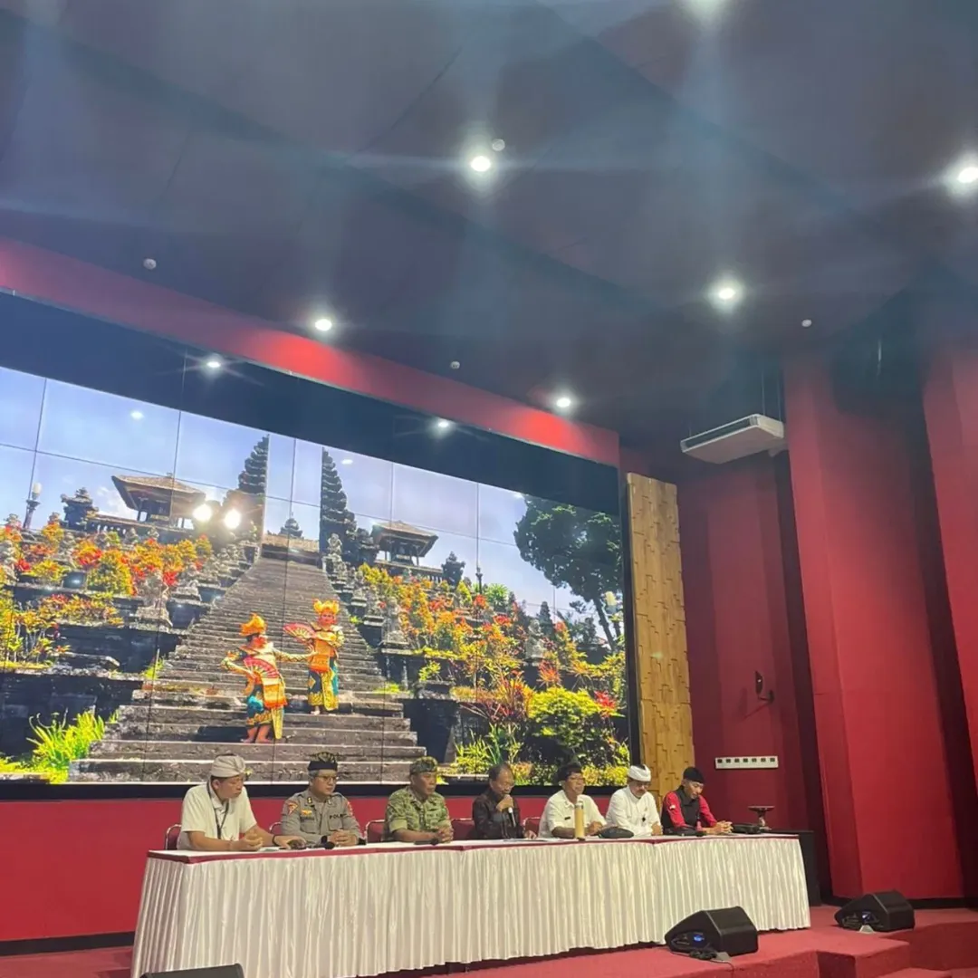 Rapat persiapan akhir pelaksanaan Karya Ida Bhatara Turun Kabeh tahun 2026 di Ruang Rapat Wyata Graha Badan Pengelola Fasilitas Kawasan Suci Pura Agung Besakih