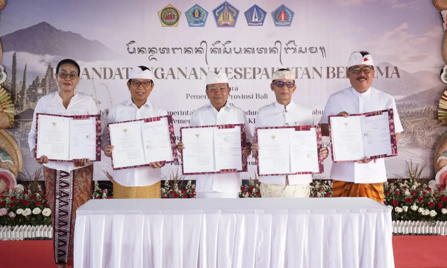 Penandatanganan Naskah Kesepakatan Bersama antara Pemprov Bali dengan Kota Denpasar, Kab Badung, Gianyar dan Klungkung