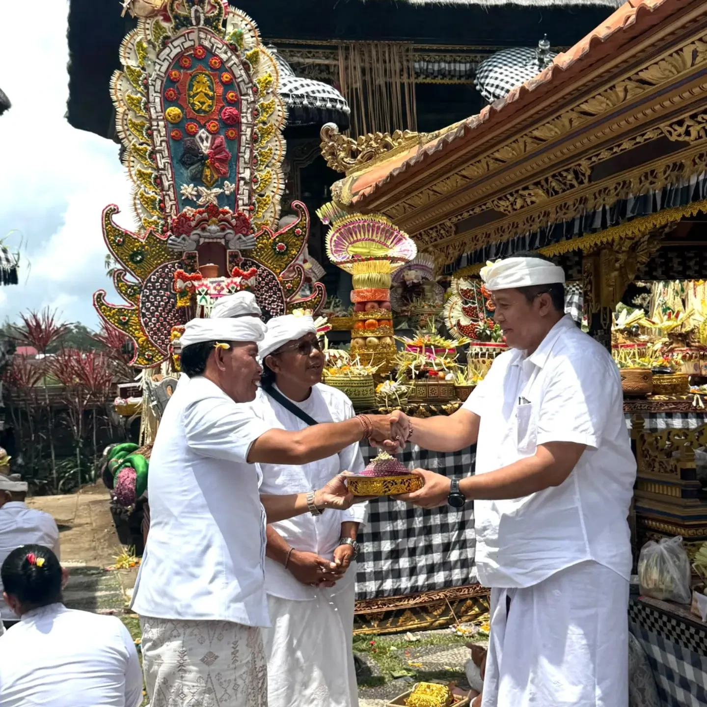 Karya Tawur Balik Sumpah lan Nubung Pedagingan ring Pura Prajapati Hyang Aluh Besakih