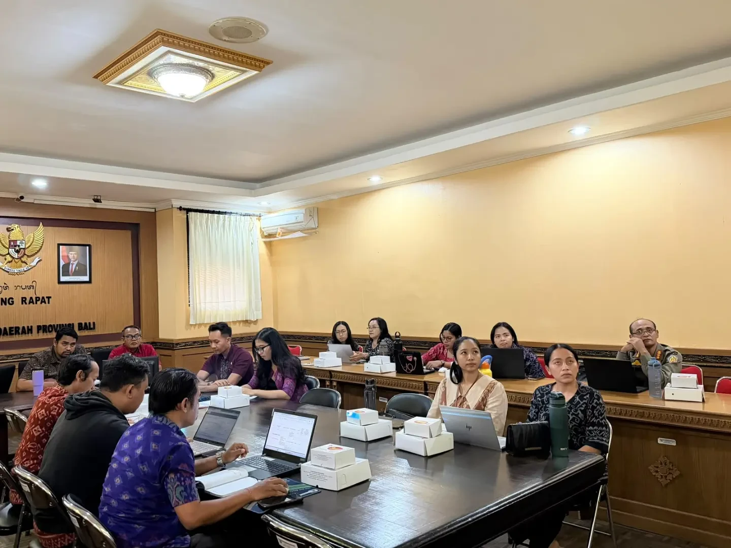 biro-pemerintahan-dan-kesejahteraan-rakyat-melaksanakan-kegiatan-bimbingan-teknis-dengan-topik-2.webp