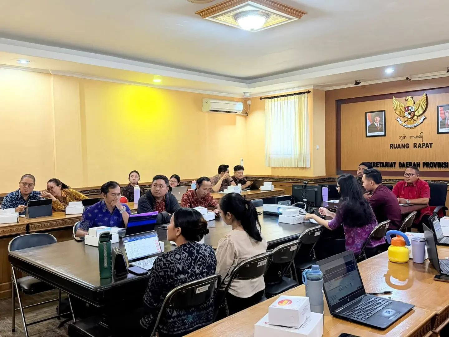 biro-pemerintahan-dan-kesejahteraan-rakyat-melaksanakan-kegiatan-bimbingan-teknis-dengan-topik-3.webp