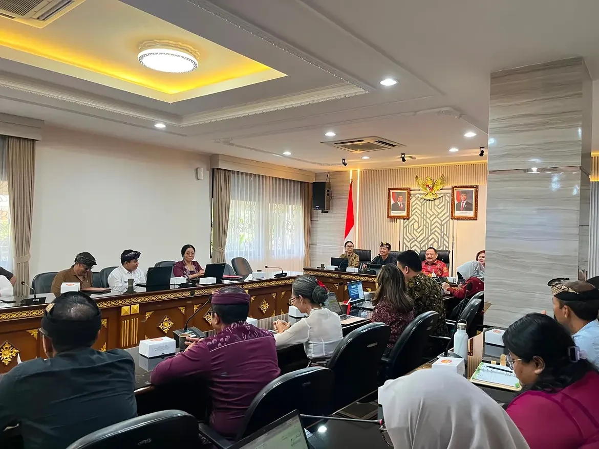 biro-pemerintahan-dan-kesejahteraan-rakyat-memfasilitasi-pelaksanaan-forum-uji-publik-dan-jarin-2.webp