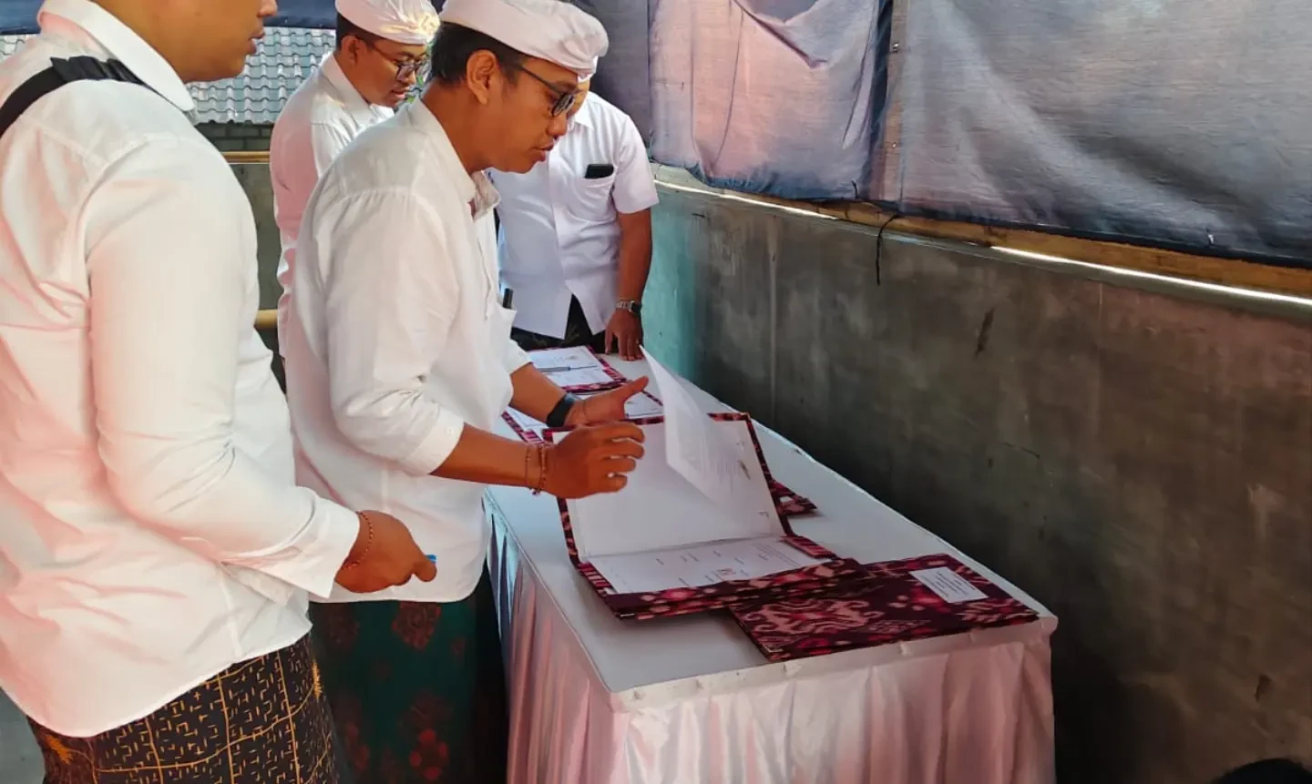 biro-pemerintahan-dan-kesejahteraan-rakyat-memfasilitasi-penandatanganan-naskah-kesepakatan-ber-4.webp