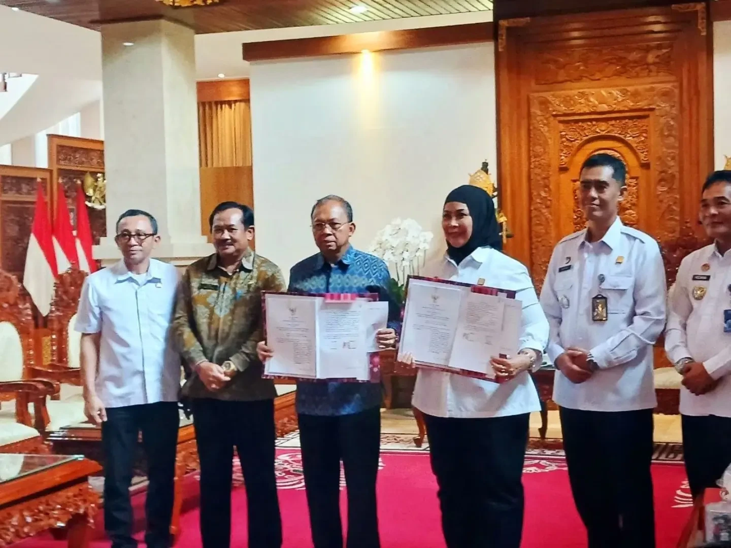 biro-pemerintahan-dan-kesejahteraan-rakyat-memfasilitasi-penandatanganan-naskah-nota-kesepakata-1.webp