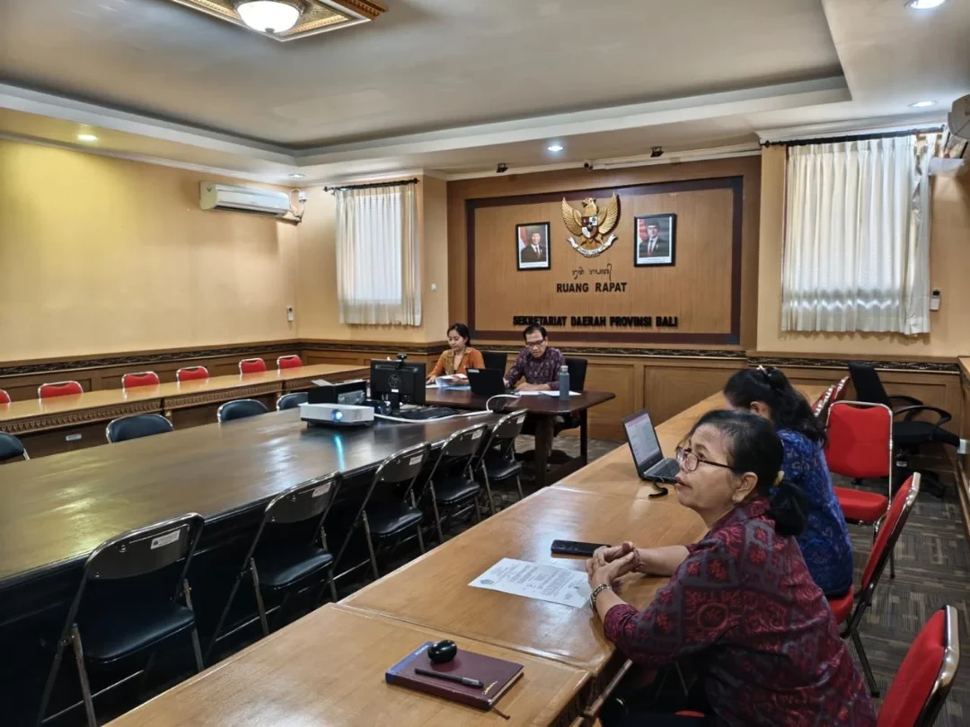 biro-pemerintahan-dan-kesejahteraan-rakyat-memfasilitasi-rapat-pembahasan-draft-kesepakatan-ber-2.webp