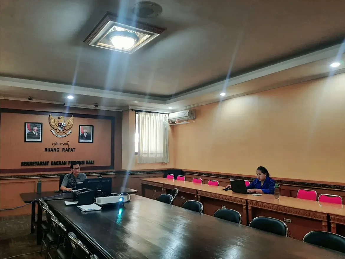biro-pemerintahan-dan-kesejahteraan-rakyat-memfasilitasi-rapat-pembahasan-draft-nota-kesepakata-1.webp