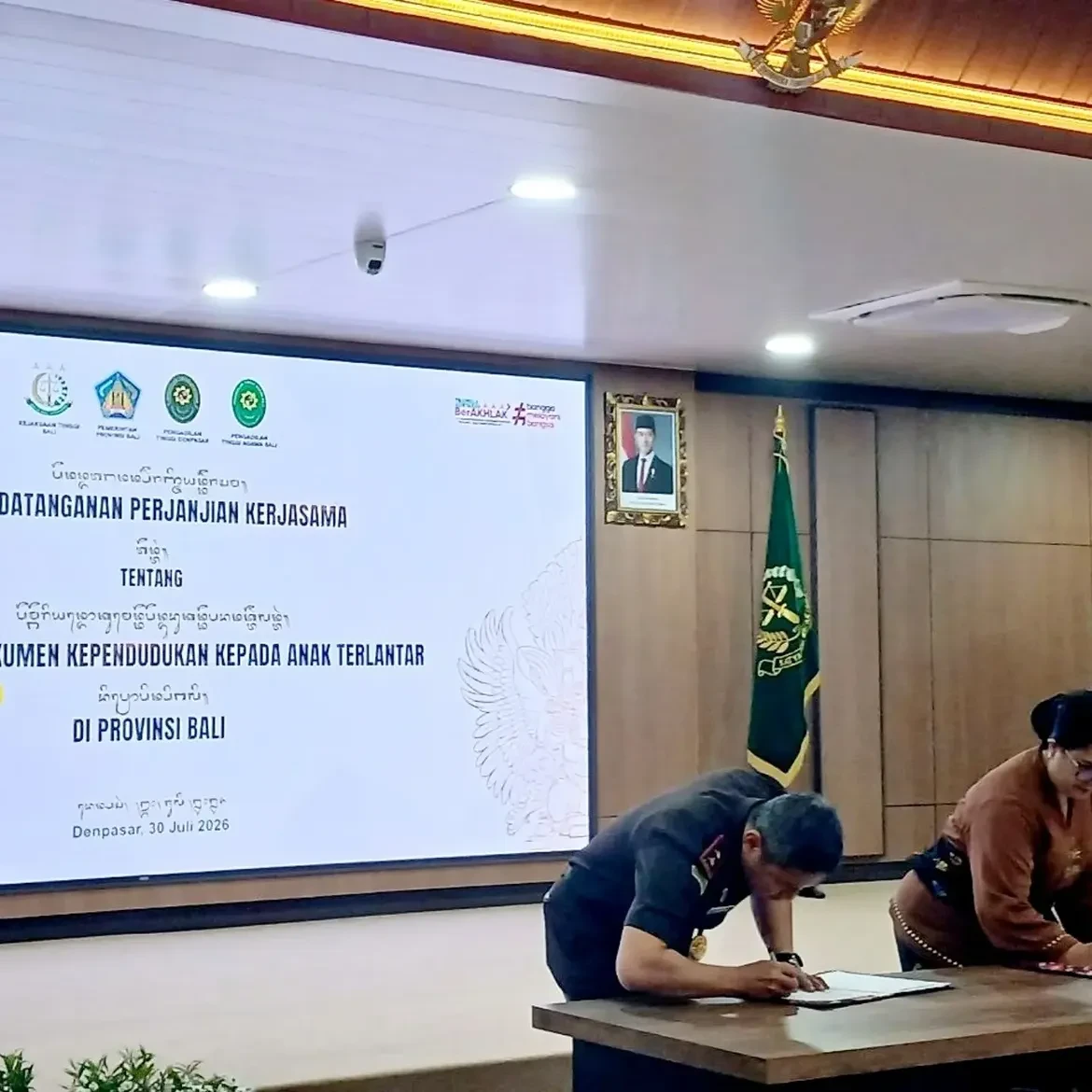 biro-pemerintahan-dan-kesejahteraan-rakyat-menghadiri-dan-memfasilitasi-penandatanganan-naskah-3.webp