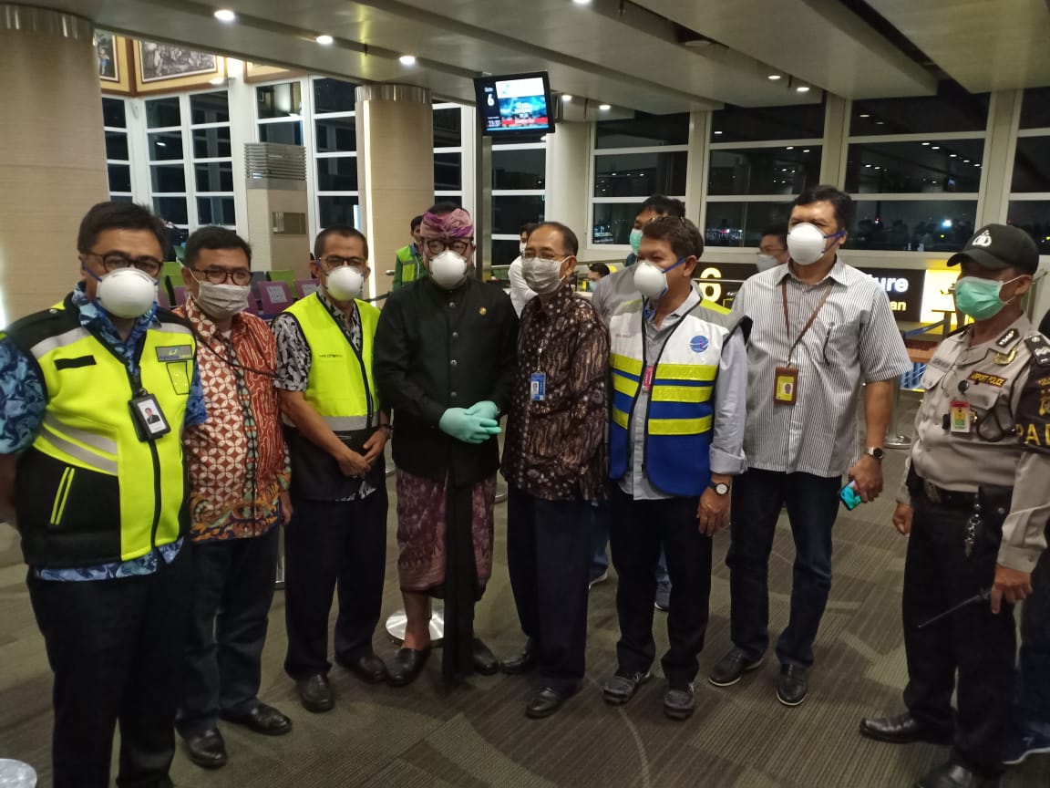Wakil Gubernur Bali Melepas Pesawat tujuan China