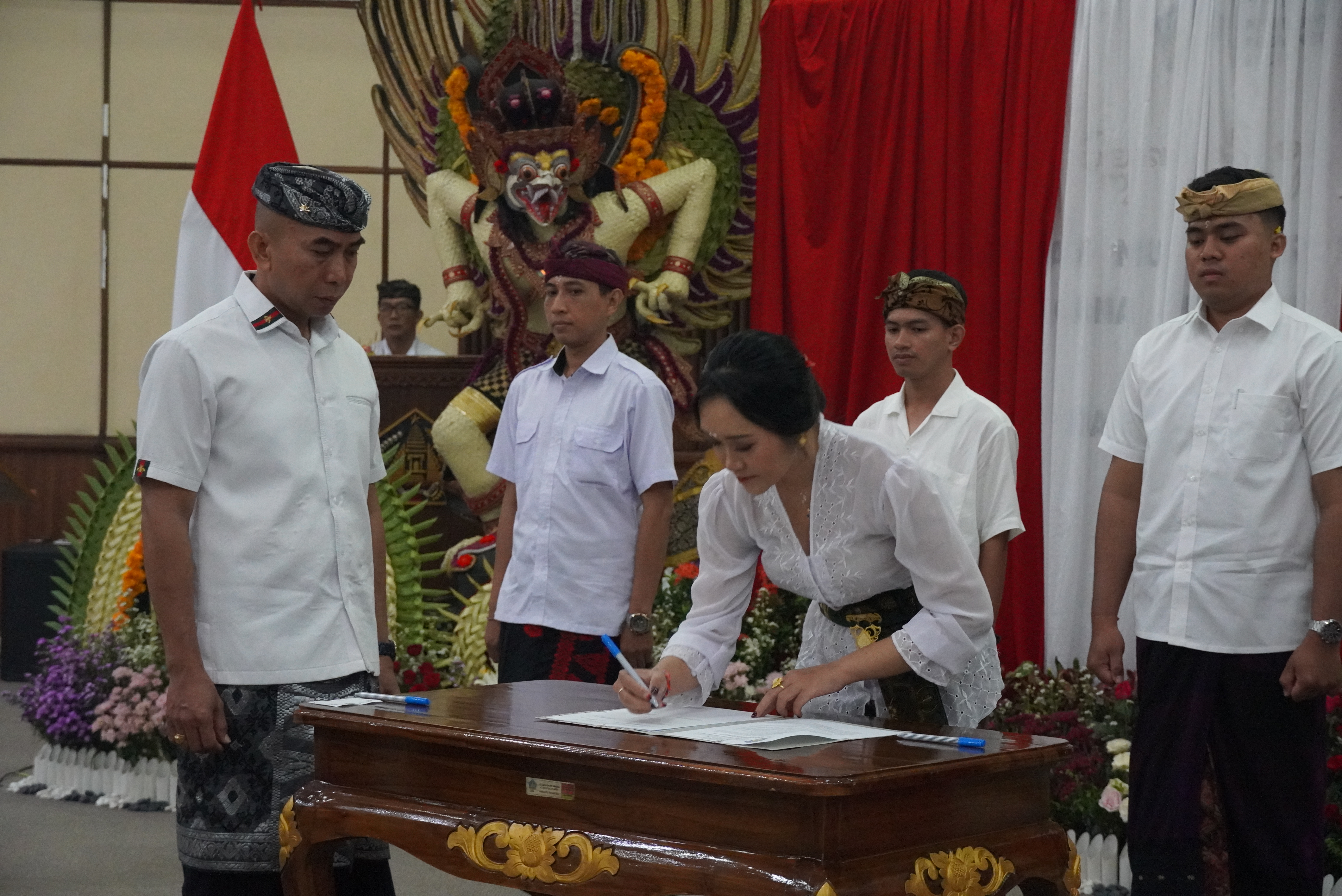 Pengambilan Sumpah Jabatan di Lingkungan Biro Umum dan Protokol Setda Prov. Bali