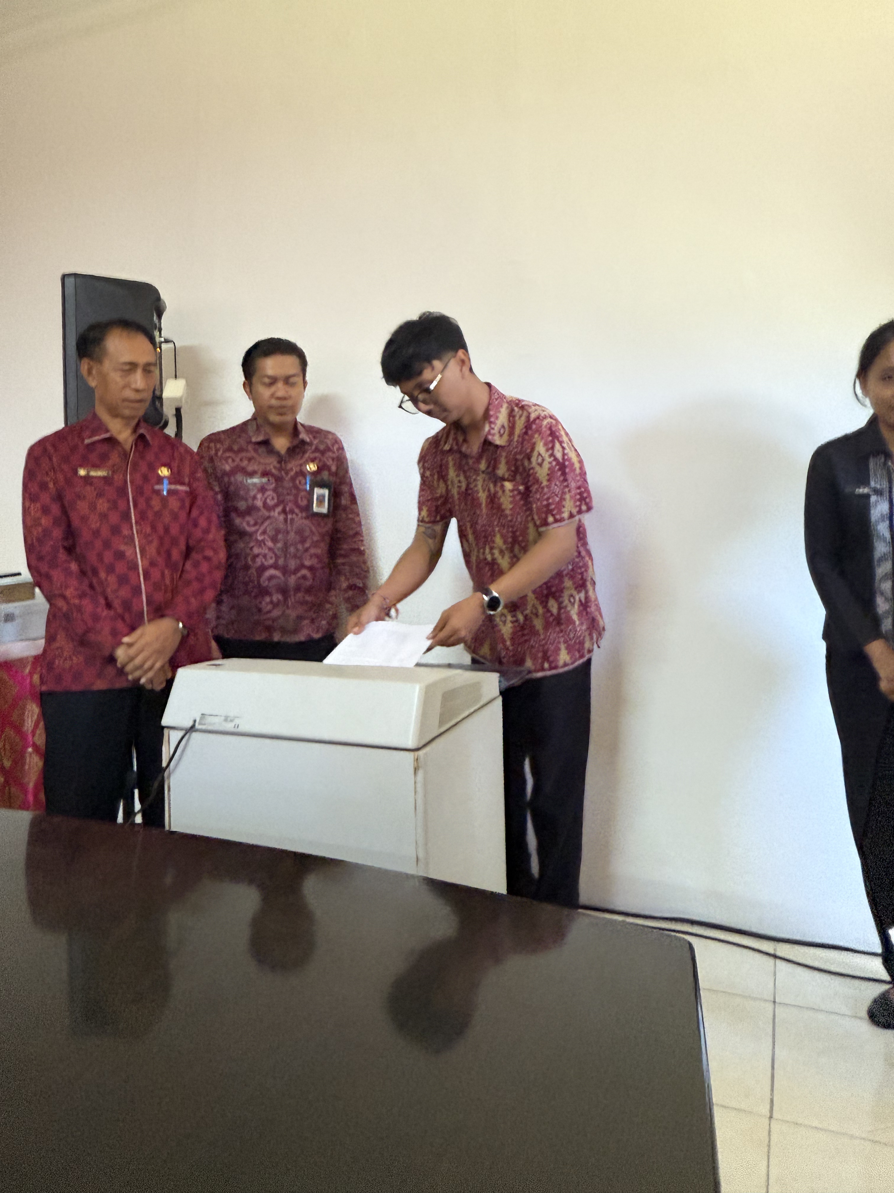 SEREMONIAL PEMUSNAHAN ARSIP PADA LKD PROVINSI BALI