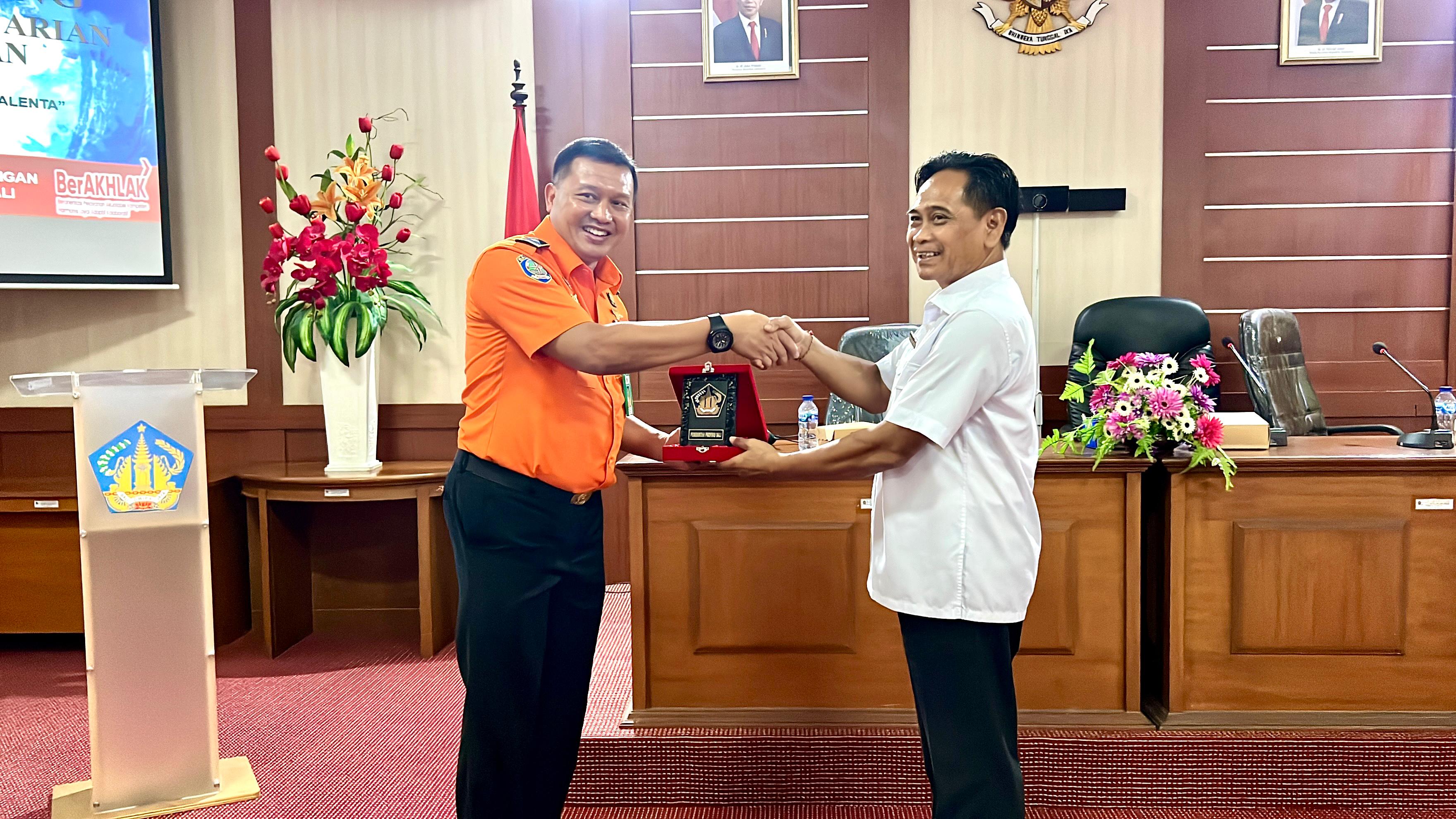 Studi Banding Penerapan Manajemen Talenta di Lingkungan Badan Nasional Pencarian dan Pertolongan ke BKPSDM Provinsi Bali.