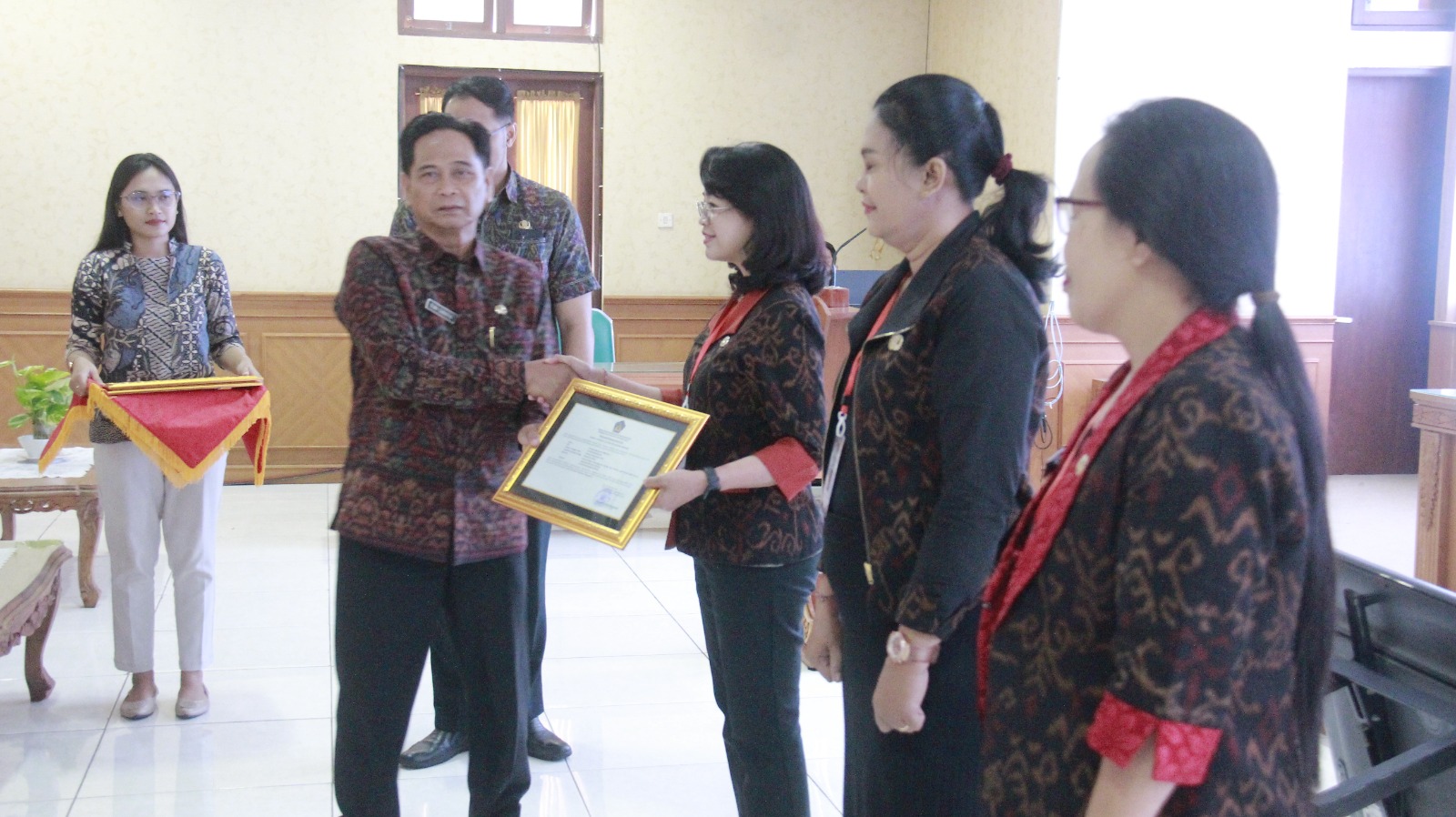 Penutupan Pelatihan Kepemimpinan Administrator Angkatan III Tahun 2024.
