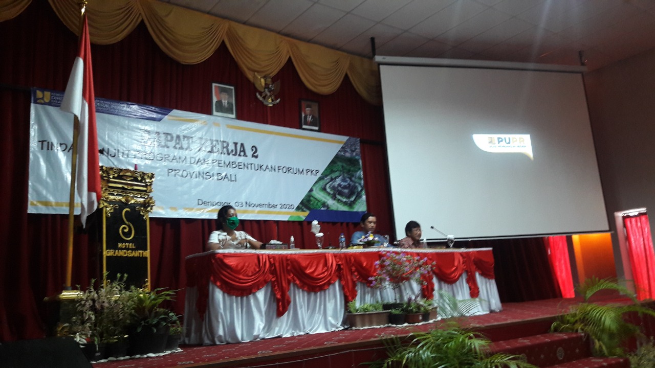 MENGHADIRI RAPAT KERJA 2 PEMBAHASAN HASIL DAN MANFAAT KEGIATAN PEMBINAAN PENYELENGGARAAN PKP DAN TINDAK LANJUT PROGRAM POKJA PKP 2021 SERTA PERSIAPAN PEMBENTUKAN FORUM PKP